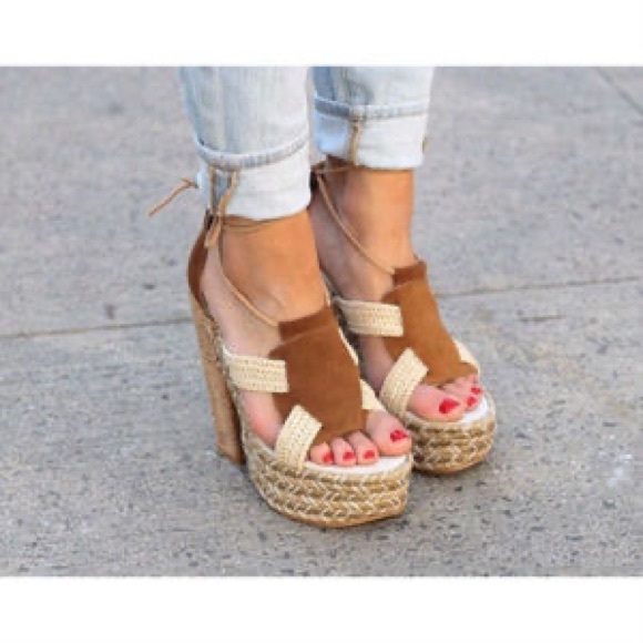 NEW!Free People high Society lace up. Euro sizes - Picture 3 of 8